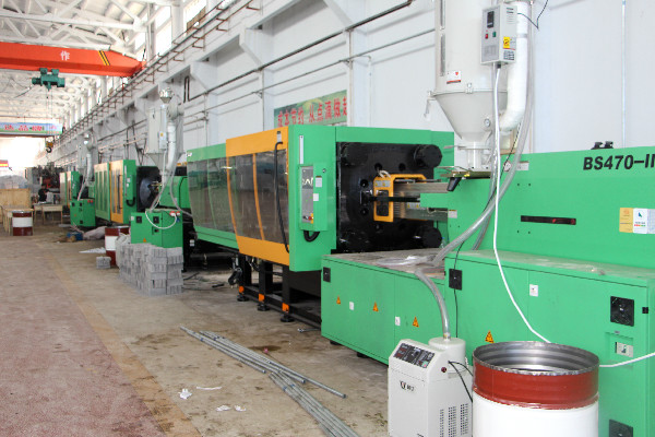 四個(gè)原因可能會造成注塑制品的開裂