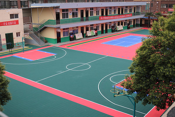 如何避免懸浮地板出現(xiàn)移位情況？